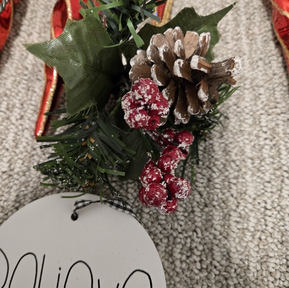 LOT OF 25 - VARIETY OF CHRISTMAS HOLIDAY DECOR/ORNAMENTS - Picture 8 of 10